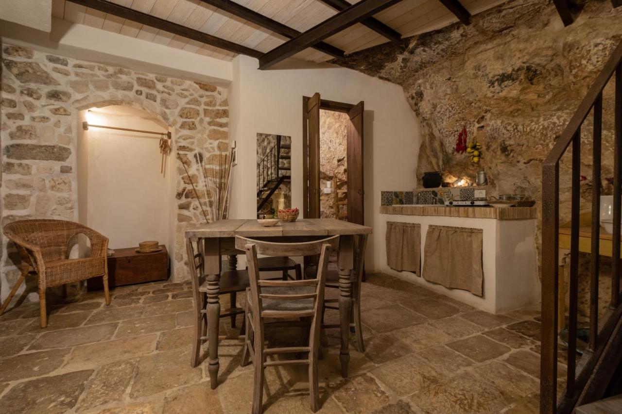 Case-Grotte Degli Avi, Esperienza Abitativa In Grotta Modica Exterior photo
