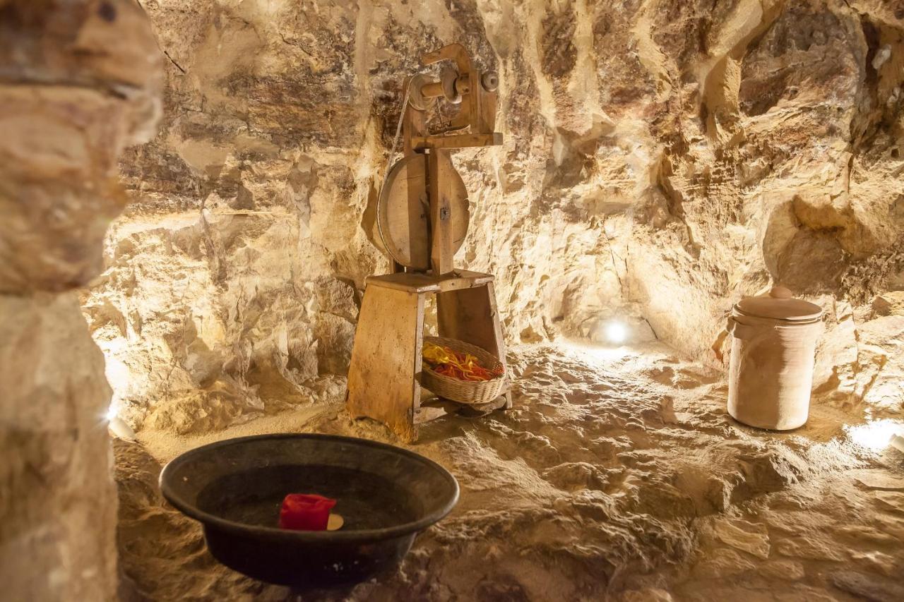 Case-Grotte Degli Avi, Esperienza Abitativa In Grotta Modica Exterior photo